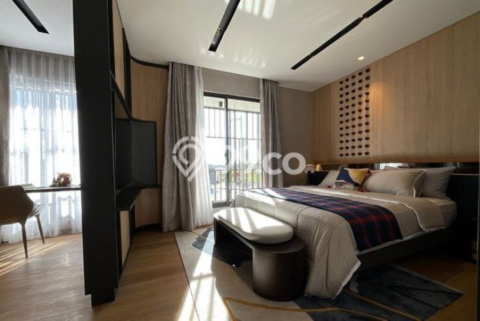 Rumah Mewah LB 144m2 Siap Pakai Desain Elegan di Gading Serpong, Tangerang Rumah Mewah LB 144m2 Siap Pakai Desain Elegan di Gading Serpong, Tangerang