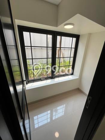 Jual Rumah Mewah Megah Dengan View Cantik di Gading Serpong, Tangerang Jual Rumah Mewah Megah Dengan View Cantik di Gading Serpong, Tangerang