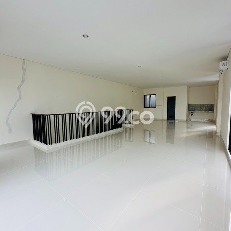 Unit Ruko Dijual di Tangerang LT 63m2 & LB 163m2 Unit Ruko Dijual di Tangerang LT 63m2 & LB 163m2