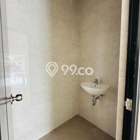 Unit Ruko Dijual di Tangerang LT 63m2 & LB 163m2 Unit Ruko Dijual di Tangerang LT 63m2 & LB 163m2