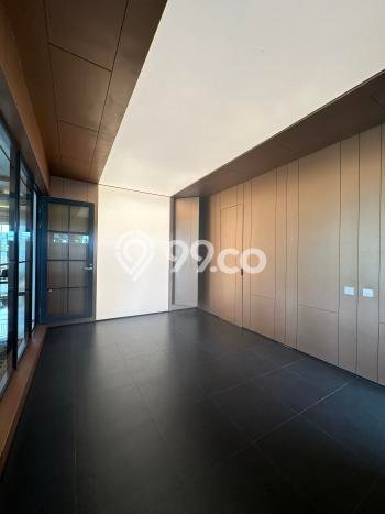 Ready to Use! Premium House LT 200m2 Desain Modern di BSD City Ready to Use! Premium House LT 200m2 Desain Modern di BSD City