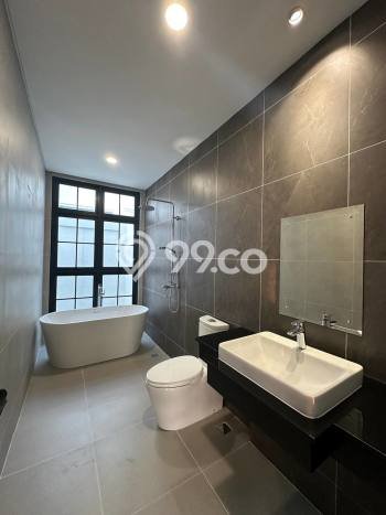 For Sale! Premium House LT 160m2 Desain Elegan di Gading Serpong For Sale! Premium House LT 160m2 Desain Elegan di Gading Serpong