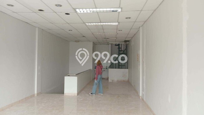 PRIME LOCATION! Ruko Kawasan Meruya, Luas 180m², Kawasan Komersial, Posisi Strategis PRIME LOCATION! Ruko Kawasan Meruya, Luas 180m², Kawasan Komersial, Posisi Strategis