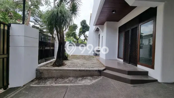 Dijual Rumah Mewah Megah Dengan View Cantik di Intercon, Jakarta Barat Dijual Rumah Mewah Megah Dengan View Cantik di Intercon, Jakarta Barat