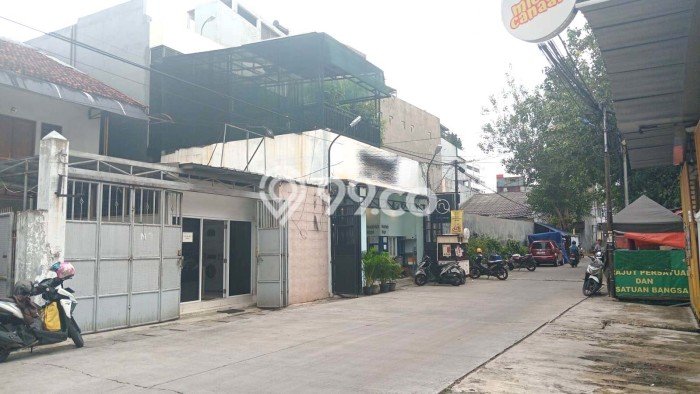 For Sale! Luxury House LT 735m2 Desain Elegan di Tamansari For Sale! Luxury House LT 735m2 Desain Elegan di Tamansari