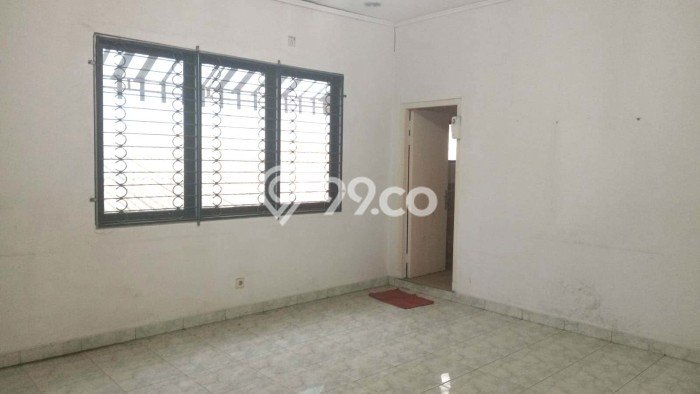 For Sale! Luxury House LT 735m2 Desain Elegan di Tamansari For Sale! Luxury House LT 735m2 Desain Elegan di Tamansari