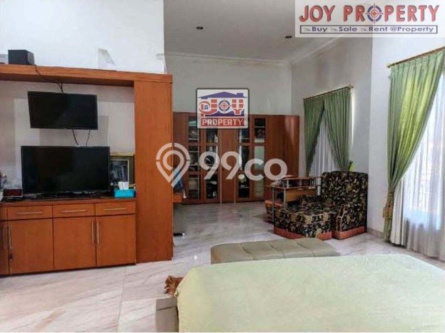 Rumah Elit LB 600m2 Siap Huni Desain Elegan di Intercon, Jakarta Barat Rumah Elit LB 600m2 Siap Huni Desain Elegan di Intercon, Jakarta Barat