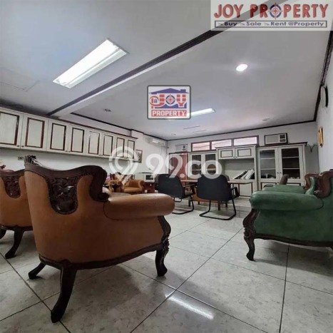 Ruko Dijual di Jakarta Utara LT 129m2 & LB 300m2 Lokasi Terbaik! Ruko Dijual di Jakarta Utara LT 129m2 & LB 300m2 Lokasi Terbaik!
