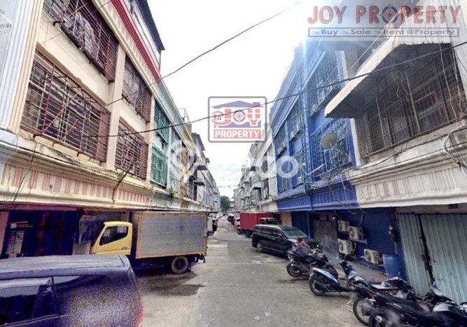 Ruko Dijual di Prime Area Jakarta Barat Luas 772m2 Ruko Dijual di Prime Area Jakarta Barat Luas 772m2