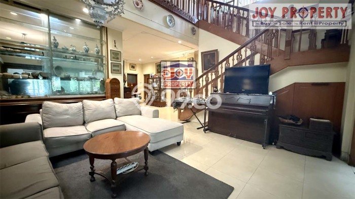 Rumah Mewah Siap Huni LT 1295m2 di Cilandak, Jakarta Selatan Rumah Mewah Siap Huni LT 1295m2 di Cilandak, Jakarta Selatan