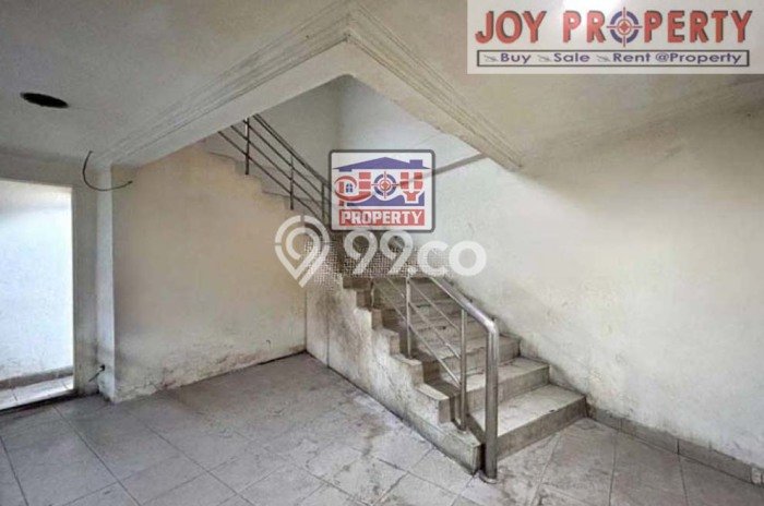 Ruko Dijual di Jakarta Selatan LT 635m2 & LB 1800m2 Lokasi Terbaik! Ruko Dijual di Jakarta Selatan LT 635m2 & LB 1800m2 Lokasi Terbaik!
