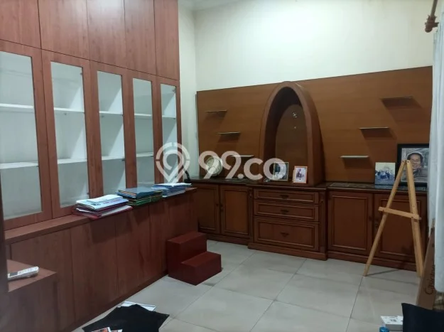 Rumah di Kembangan, 3 KM, Konsep Modern, Luas 150m² Bangunan 240m² Rumah di Kembangan, 3 KM, Konsep Modern, Luas 150m² Bangunan 240m²