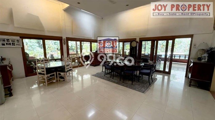 Rumah Mewah Siap Huni LT 1295m2 di Cilandak, Jakarta Selatan Rumah Mewah Siap Huni LT 1295m2 di Cilandak, Jakarta Selatan