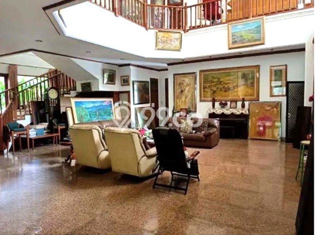 Rumah Luxury Modern Siap Huni di Intercon Jakarta Barat Rumah Luxury Modern Siap Huni di Intercon Jakarta Barat