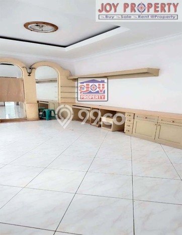 For Sale! Luxury House LT 162m2 Desain Elegan di Intercon For Sale! Luxury House LT 162m2 Desain Elegan di Intercon