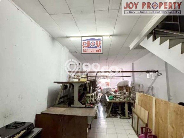 Unit Ruko Dijual di Tambora Jakarta Barat Luas Tanah 61m2, Luas Bangunan 244m2 Unit Ruko Dijual di Tambora Jakarta Barat Luas Tanah 61m2, Luas Bangunan 244m2