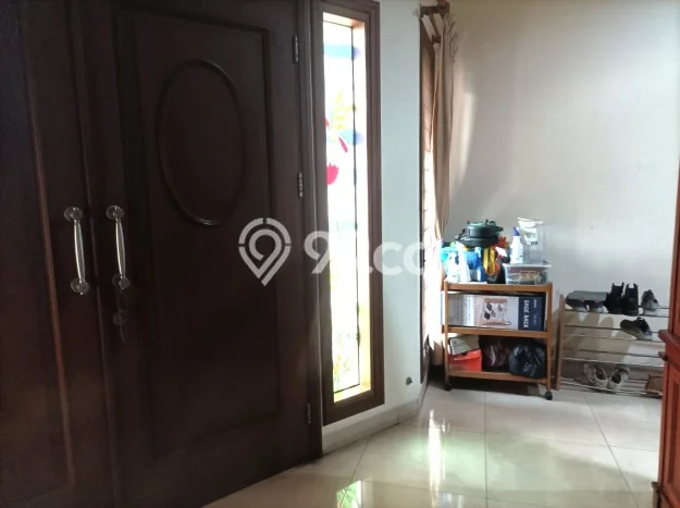 Rumah di Kembangan, 3 KM, Konsep Modern, Luas 150m² Bangunan 240m² Rumah di Kembangan, 3 KM, Konsep Modern, Luas 150m² Bangunan 240m²