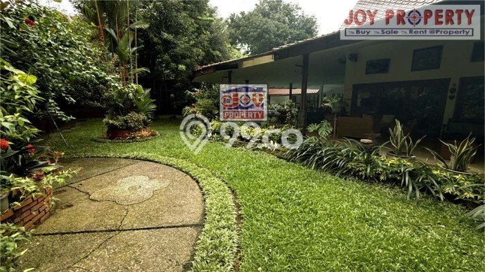 Rumah Mewah Siap Huni LT 1295m2 di Cilandak, Jakarta Selatan Rumah Mewah Siap Huni LT 1295m2 di Cilandak, Jakarta Selatan