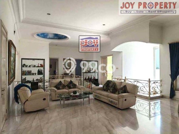 Rumah Elit LB 600m2 Siap Huni Desain Elegan di Intercon, Jakarta Barat Rumah Elit LB 600m2 Siap Huni Desain Elegan di Intercon, Jakarta Barat