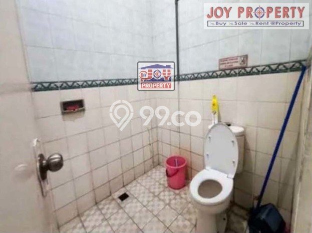 Dijual! Ruko di Intercon Jakarta Barat LT 332m2 / LB 380m2 Kawasan Strategis Dijual! Ruko di Intercon Jakarta Barat LT 332m2 / LB 380m2 Kawasan Strategis
