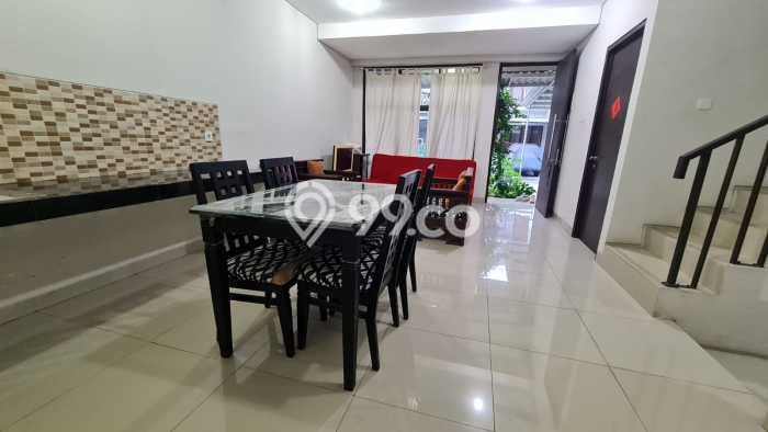 Rumah Modern Minimalis 3 Kamar Siap Huni di Lippo Cikarang Rumah Modern Minimalis 3 Kamar Siap Huni di Lippo Cikarang
