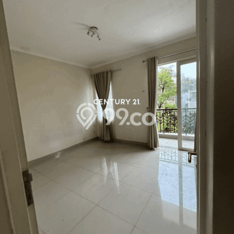 Rumah Modern Cantik 3 KT Siap Huni di Lippo Cikarang Rumah Modern Cantik 3 KT Siap Huni di Lippo Cikarang