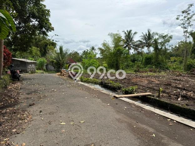 Tanah Dijual Lokasi Ngaglik, Sleman Luas 200m2 Legalitas Aman Tanah Dijual Lokasi Ngaglik, Sleman Luas 200m2 Legalitas Aman