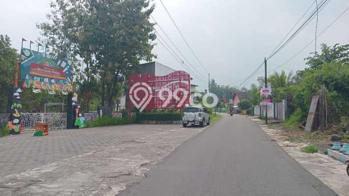 Jarang Ada! Tanah di Ngaglik Punya Luas 226m2 SHM Jarang Ada! Tanah di Ngaglik Punya Luas 226m2 SHM