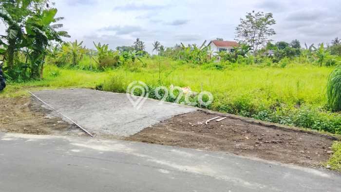 Tanah di Ngaglik, Sleman Luas 226m2 Dijual Segera Tanah di Ngaglik, Sleman Luas 226m2 Dijual Segera