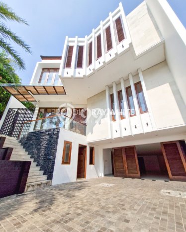 Rumah Elit LB 800m2 Siap Pakai Desain Elegan di Pondok Indah, Jakarta Selatan Rumah Elit LB 800m2 Siap Pakai Desain Elegan di Pondok Indah, Jakarta Selatan