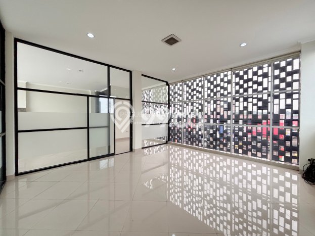 Unit Ruko Dijual di Cilandak Jakarta Selatan Luas Bangunan 578m2 Unit Ruko Dijual di Cilandak Jakarta Selatan Luas Bangunan 578m2