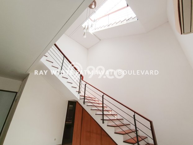 Dijual Rumah Premium dengan Fasilitas Sekitar Lengkap di Cilandak, Jakarta Selatan Dijual Rumah Premium dengan Fasilitas Sekitar Lengkap di Cilandak, Jakarta Selatan