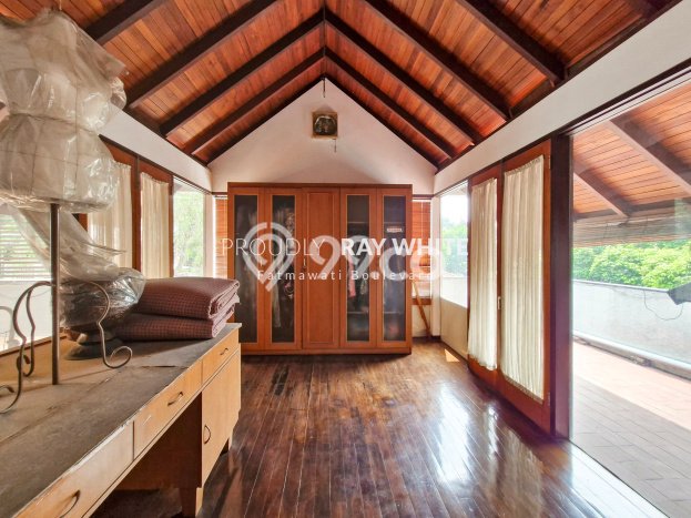 Ready to Use! Premium House LT 400m2 Desain Elegan di Cipete Ready to Use! Premium House LT 400m2 Desain Elegan di Cipete