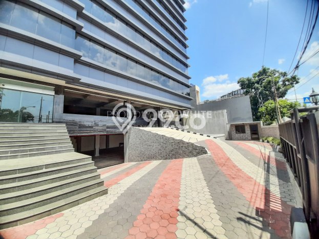 Unit Komersial Dijual di Kebayoran Baru Jakarta Selatan Luas Bangunan 4000m2 Unit Komersial Dijual di Kebayoran Baru Jakarta Selatan Luas Bangunan 4000m2