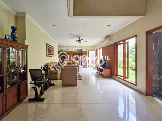 Siap Huni Rumah Mewah 4 Kamar di Cilandak Dekat ke Mana Pun Siap Huni Rumah Mewah 4 Kamar di Cilandak Dekat ke Mana Pun