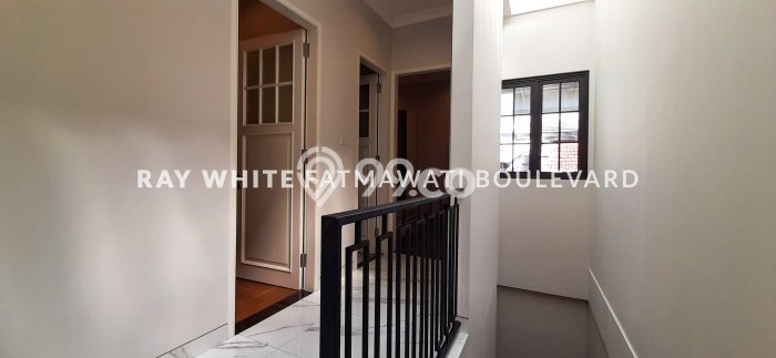 Dijual Rumah Premium dengan Fasilitas Sekitar Komplit di Cilandak, Jakarta Selatan Dijual Rumah Premium dengan Fasilitas Sekitar Komplit di Cilandak, Jakarta Selatan