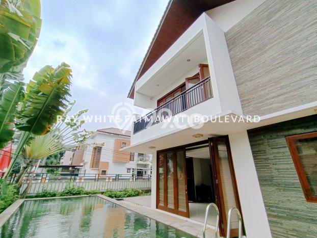Dijual Rumah Premium dengan Fasilitas Sekitar Lengkap di Cilandak, Jakarta Selatan Dijual Rumah Premium dengan Fasilitas Sekitar Lengkap di Cilandak, Jakarta Selatan
