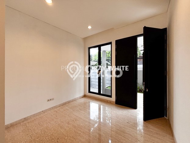 Dijual Rumah Elit Exclusive di Cilandak, Jakarta Selatan Dijual Rumah Elit Exclusive di Cilandak, Jakarta Selatan