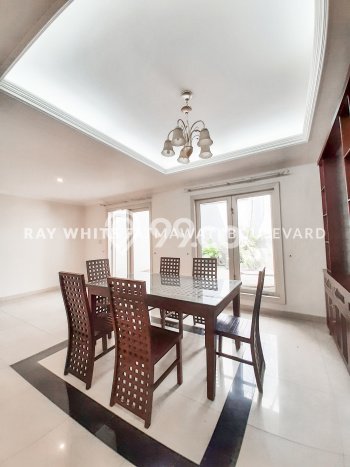 For Sale! Premium House LT 632m2 Desain Elegan di Ampera For Sale! Premium House LT 632m2 Desain Elegan di Ampera