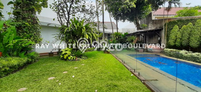 Dijual Rumah Luas Elegan Dengan View Cantik di Pejaten, Jakarta Selatan Dijual Rumah Luas Elegan Dengan View Cantik di Pejaten, Jakarta Selatan