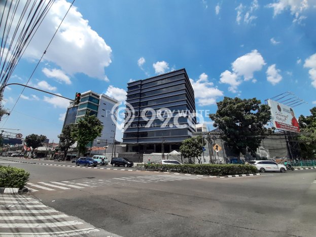 Unit Komersial Dijual di Kebayoran Baru Jakarta Selatan Luas Bangunan 4000m2 Unit Komersial Dijual di Kebayoran Baru Jakarta Selatan Luas Bangunan 4000m2