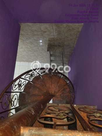 Rumah Modern 3 KT di Pondok Kelapa Jakarta Timur Unfurnished Rumah Modern 3 KT di Pondok Kelapa Jakarta Timur Unfurnished
