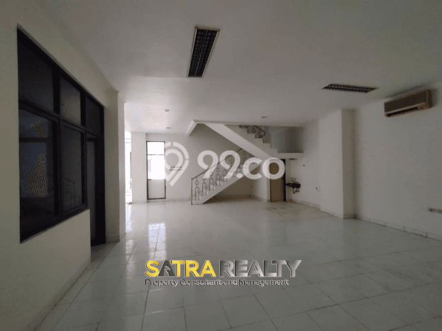 Jual Rumah Mewah Megah Dengan View Cantik di Grogol, Jakarta Barat Jual Rumah Mewah Megah Dengan View Cantik di Grogol, Jakarta Barat