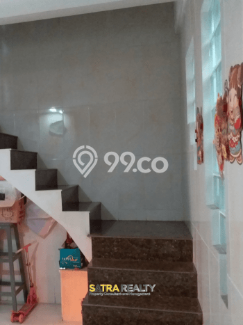 Rumah Elit Modern Tanpa Renovasi di Taman Palem Jakarta Barat Rumah Elit Modern Tanpa Renovasi di Taman Palem Jakarta Barat