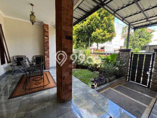 For Sale! Luxury House LT 160m2 Desain Elegan di BSD City For Sale! Luxury House LT 160m2 Desain Elegan di BSD City