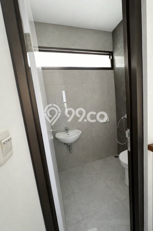 Rumah Luas Asri 3 KT Siap Huni di Cikupa Citra Raya Tangerang Rumah Luas Asri 3 KT Siap Huni di Cikupa Citra Raya Tangerang