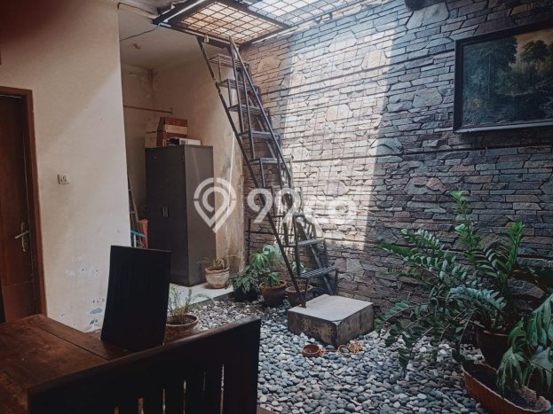 Rumah Luas Asri 4 KT Siap Huni di Buah Batu Bandung Rumah Luas Asri 4 KT Siap Huni di Buah Batu Bandung