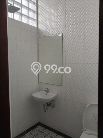 Ready to Use! Luxury House LT 225m2 Desain Elegan di BKR Ready to Use! Luxury House LT 225m2 Desain Elegan di BKR