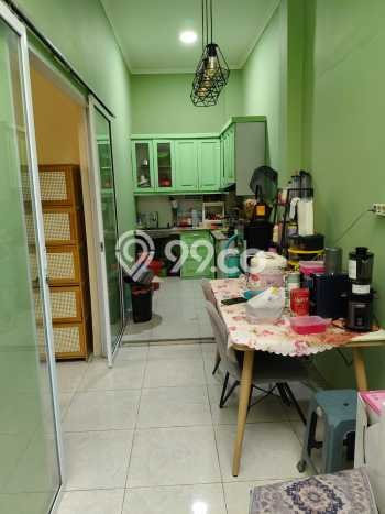 Rumah Modern Cantik 3 Kamar Bisa Langsung Pindah di Bekasi Timur Rumah Modern Cantik 3 Kamar Bisa Langsung Pindah di Bekasi Timur