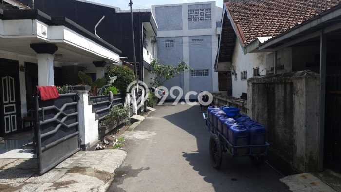 Siap Huni Rumah Mewah 6 Kamar di Regol Dekat ke Mana Pun Siap Huni Rumah Mewah 6 Kamar di Regol Dekat ke Mana Pun